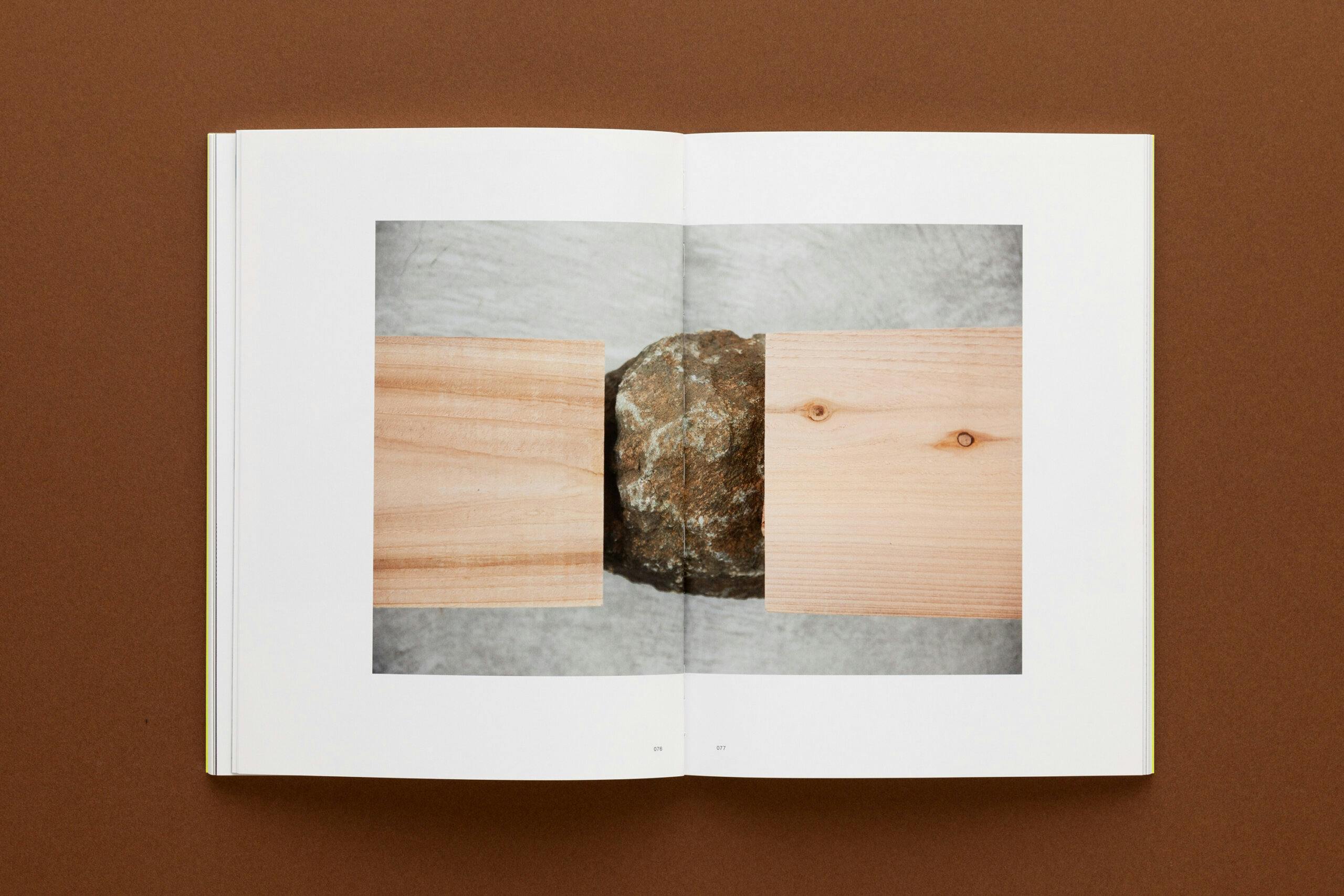 Kishio Suga__「Intentional Scenic Space」__「Expanded Self-Space│Divided Orientation of Space」